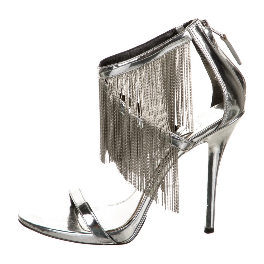 Brian Atwood finge sandals